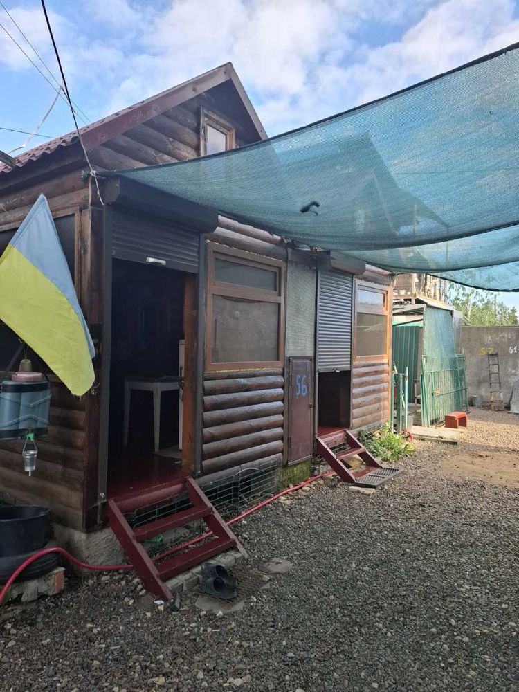 Продам деревянный домик в Маяках. Причал 4