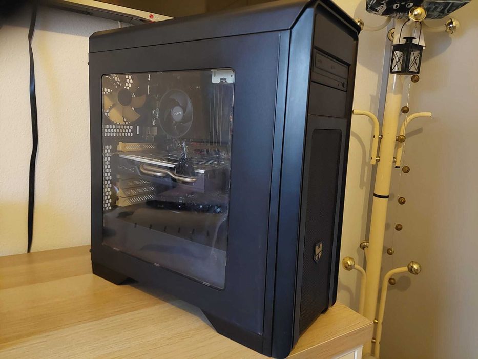 PC Gamer Ryzen 5 1600 + RX 580 4 GB • 16 GB RAM + SSD/HDD + Windows 10