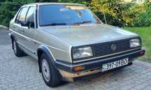 Volkswagen Jetta.  1,6 Бензин. Акпп