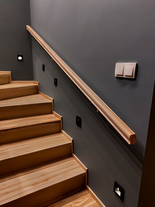 Oswietlenie schodowe