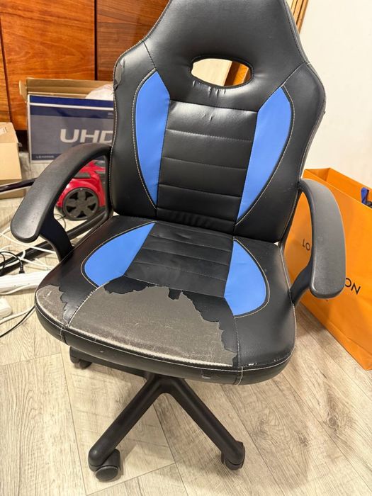 Кресло компьютерное в хорошенм состоянии