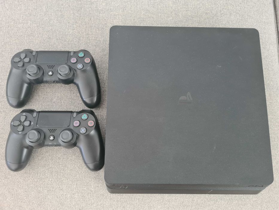 PlayStation 4 (500Gb) + 2 comandos originais — Excelente estado