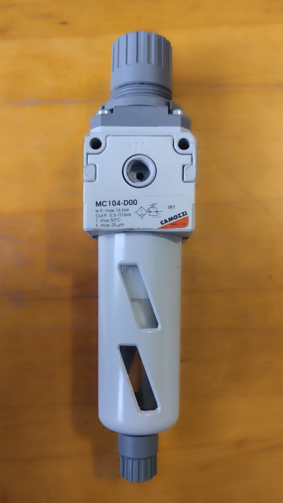 Фільтр регулятор MC104-D00