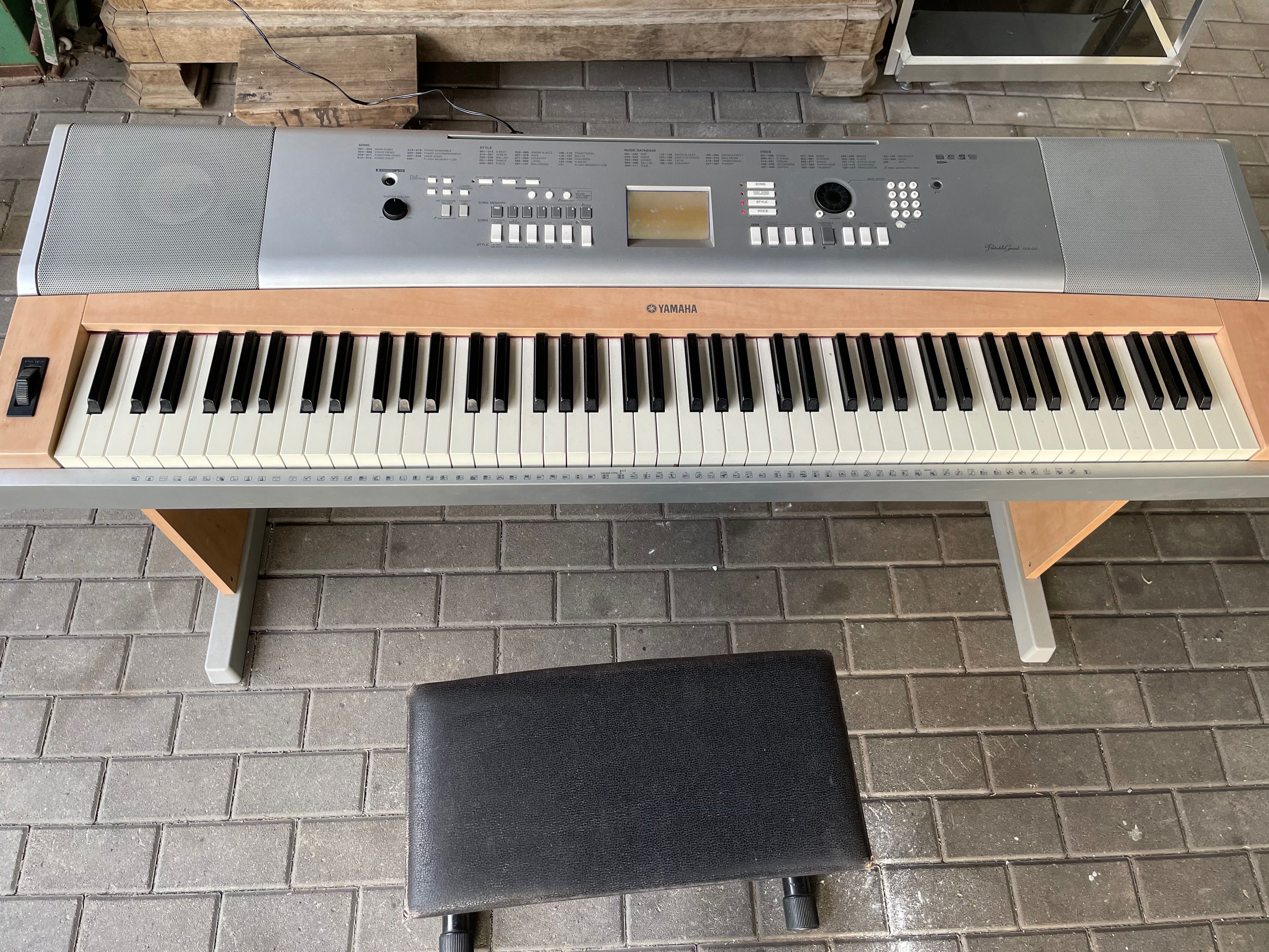 Keyboard Yamaha DGX - 620