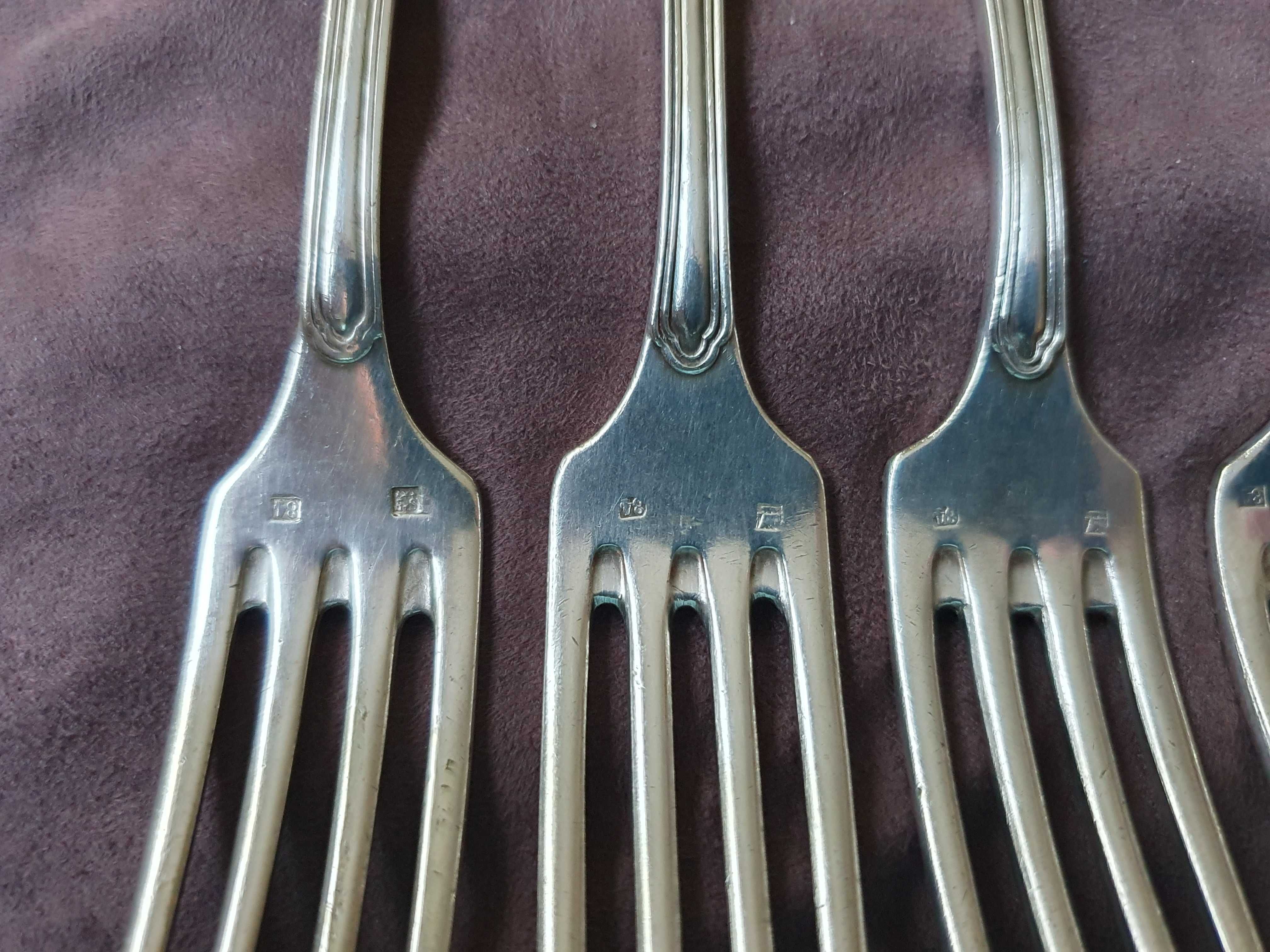 Lote de 7 Garfos Séc. XIX em METAL BLANC 84 - France