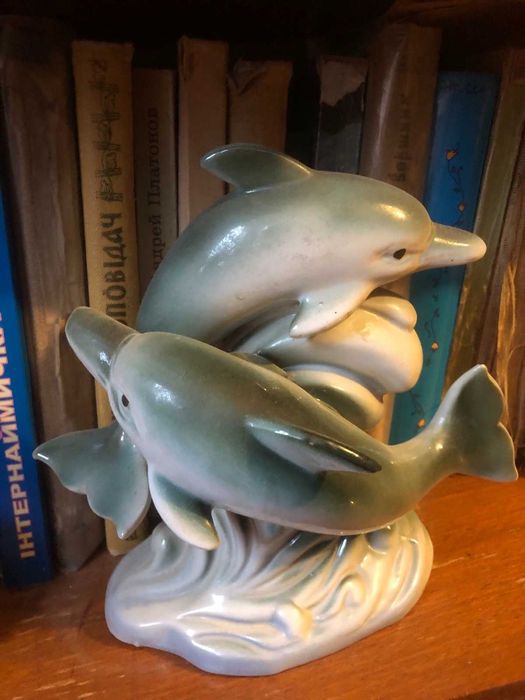 статуетки з порцеляни. Всі нові. Старовинні.