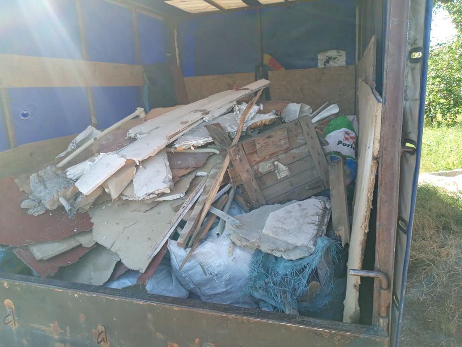 Вывоз мусора  вивіз сміття ( строительного, бытового)