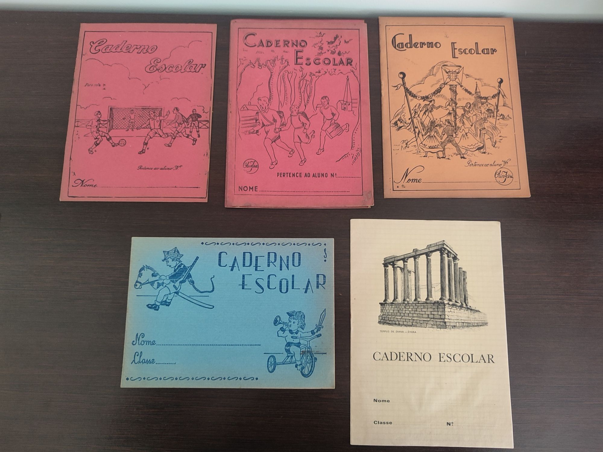 Cadernos escolares
