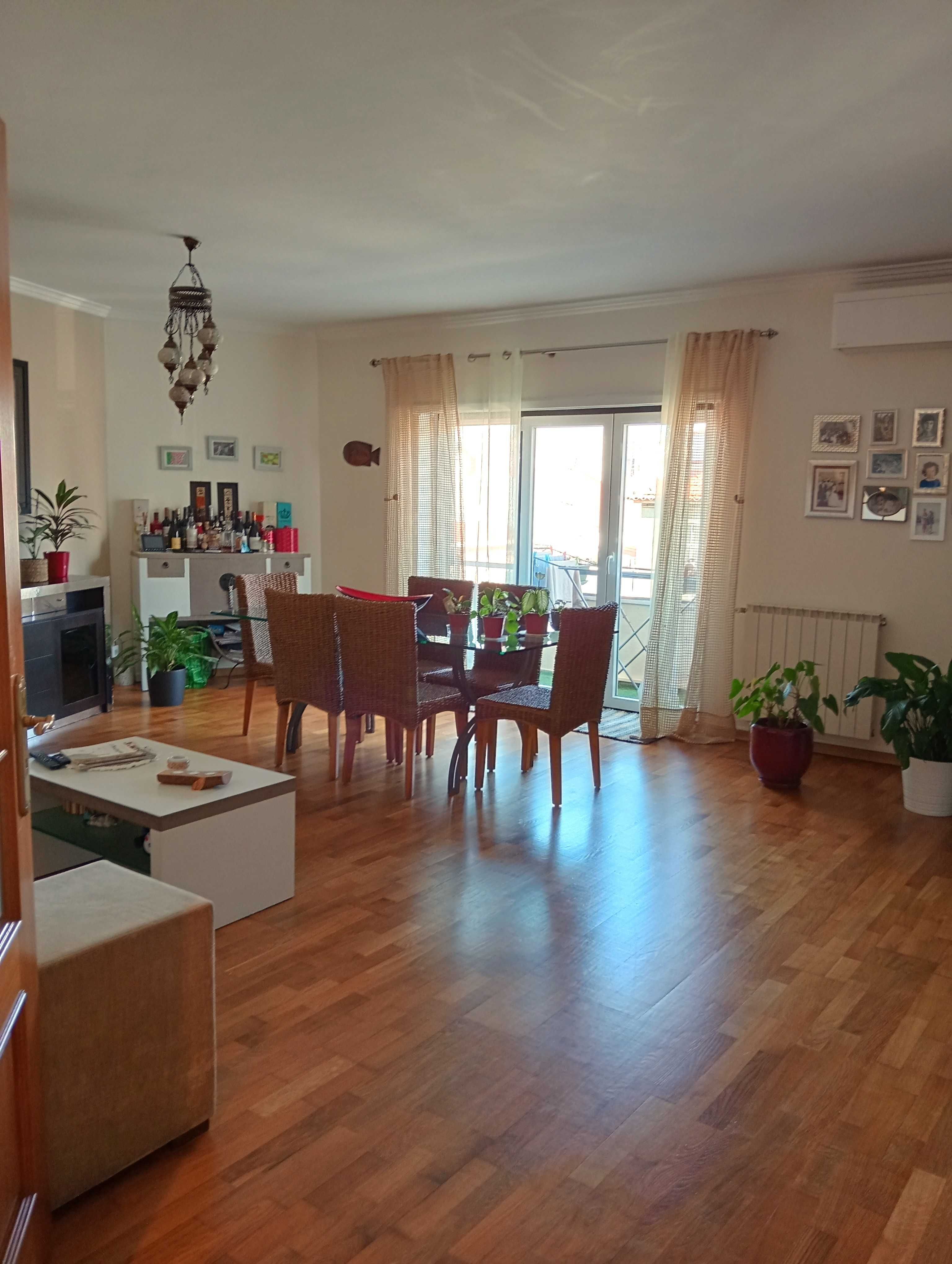T3 Duplex - Mem Martins - Sintra