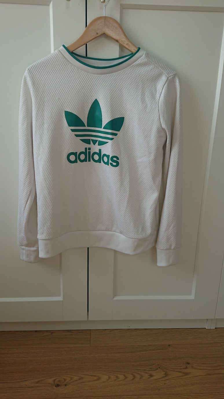 Biała bluza adidas