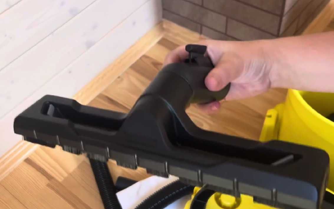 Комплектний пилосос з патронним фільтром karcher
