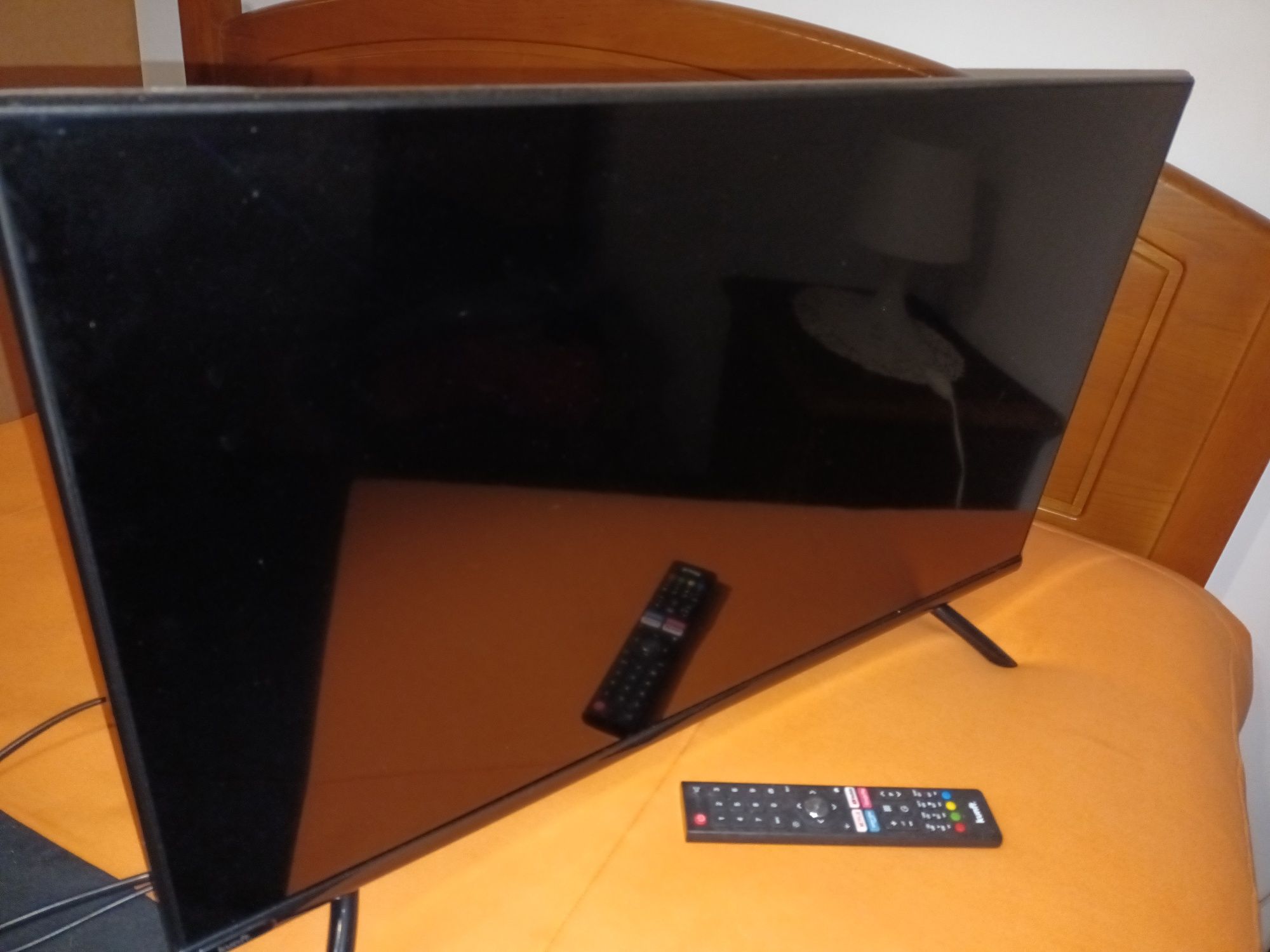 Smartv Kunft 81cm