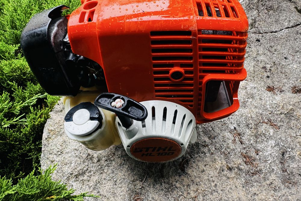 Nożyce spalinowe do żywopłotu na wysięgniku Stihl HL100 HL 100 ładne!