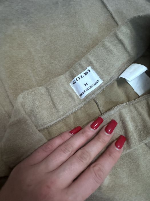 костюм женский беж и серый