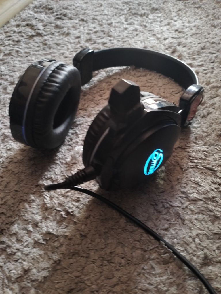 Auscultadores Gaming SMART com LED Azul e Microfone – Ótimo Estado
