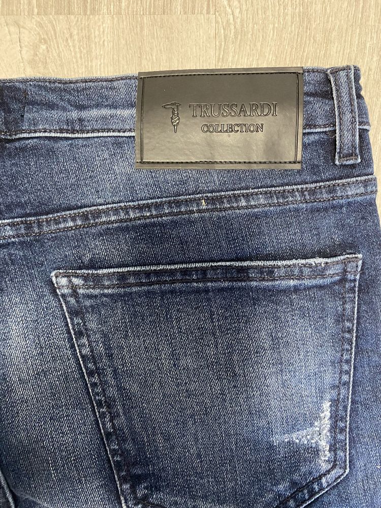 Продам мужские джинсы Trussardi размер 32