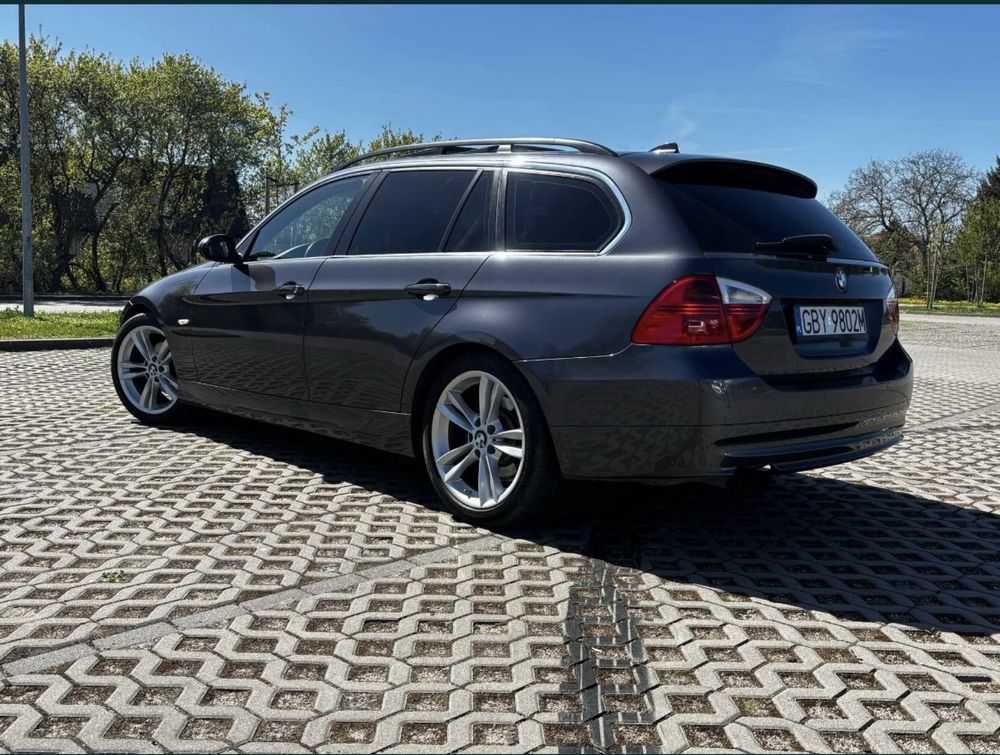 Bmw e91 325i r6 218 koni mechanicznych