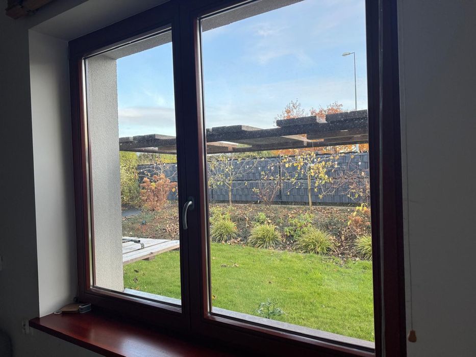 Okna drewniane mahoniowe