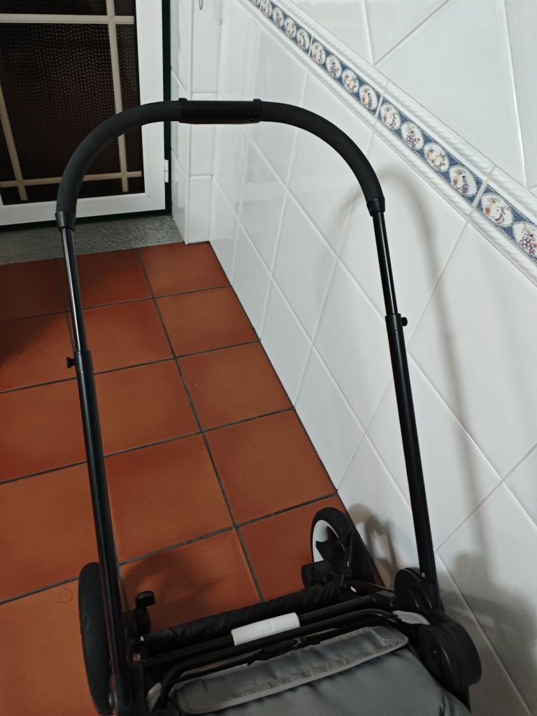 Carro bebê cybex balios M
