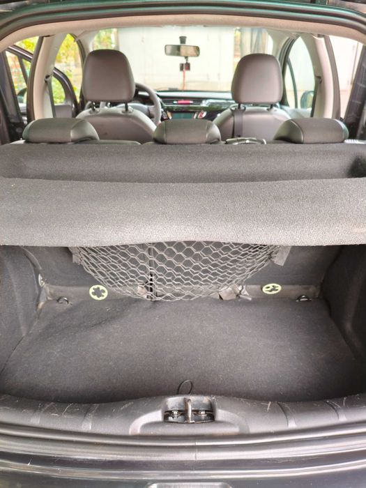 Продається Citroën C3, 2011 рік, чорний колір, надійний та економний.