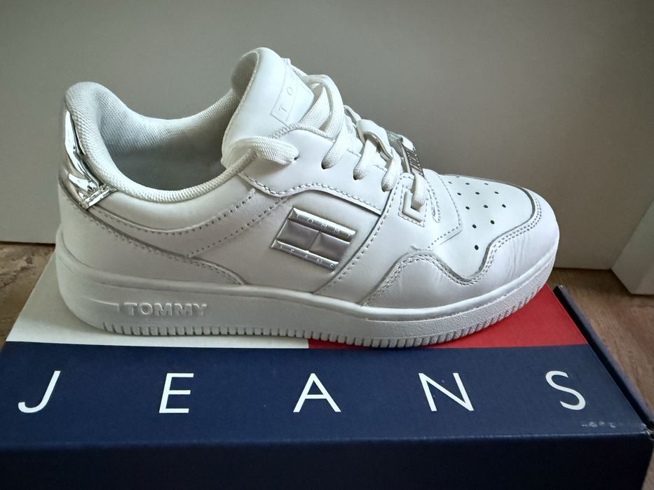 Tommy hilfiger 37 skóra