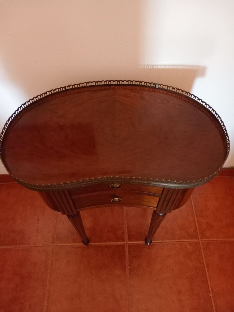 Gueridon/Mesa de decoracao