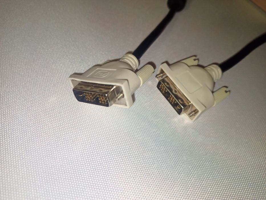 Продам кабель DVI-DVI 1м
