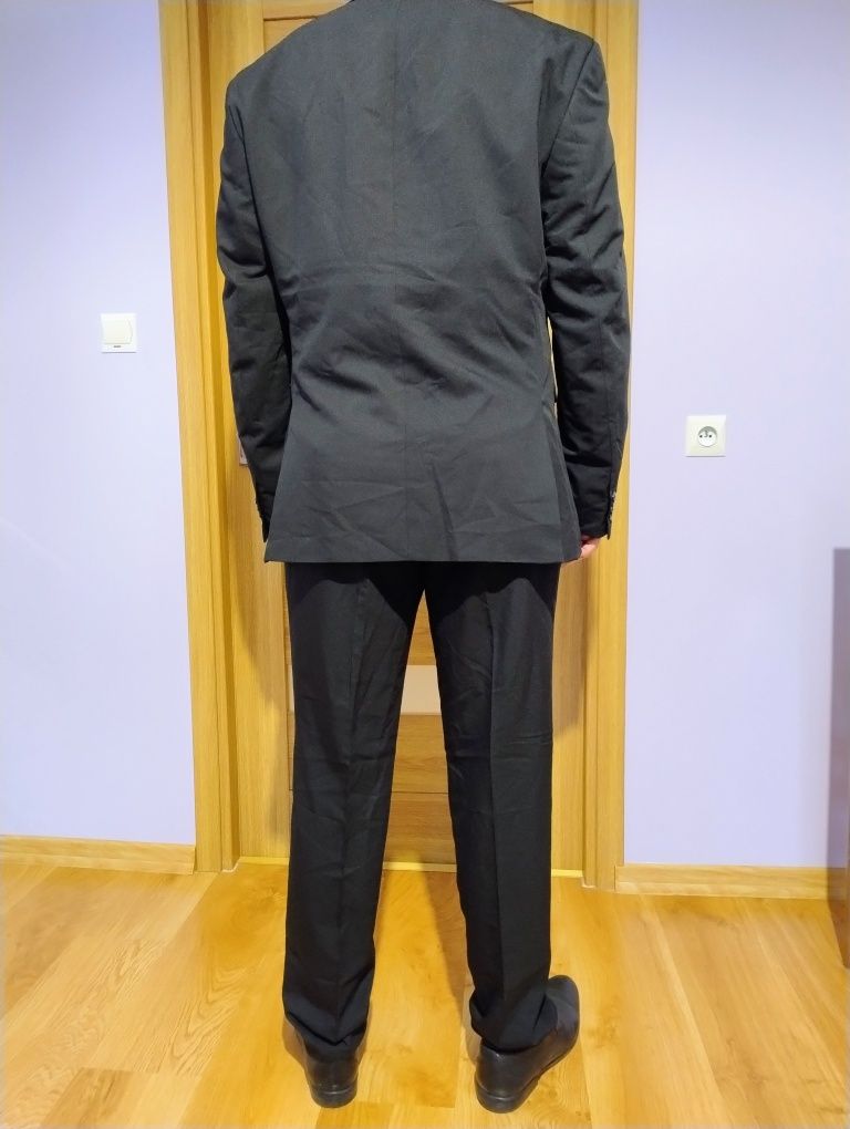 Garnitur męski Nowy rozmiar L Jack&Jones 50