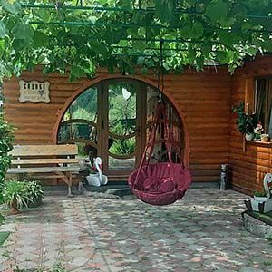 У Болгарина Микуличин.Будинок для в