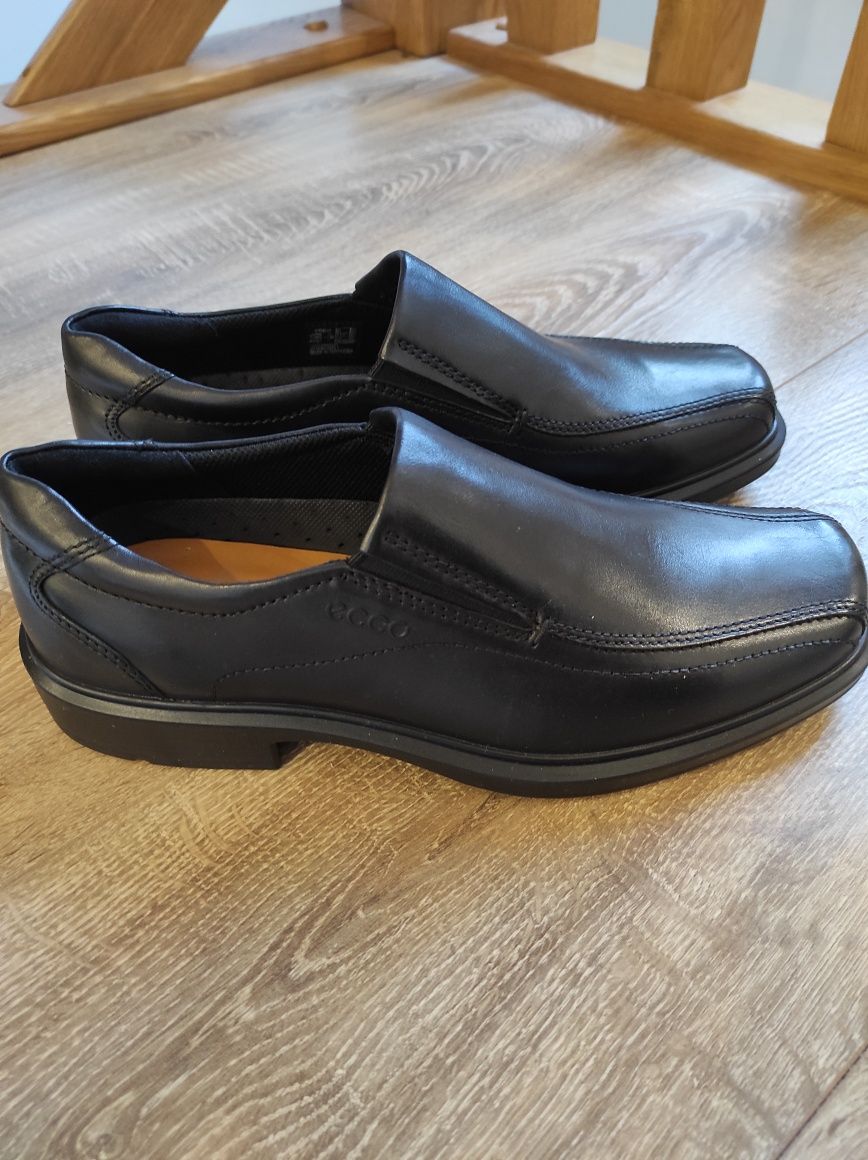 Оригіналальні туфлі Ecco HELSINKI CLASSIC BLACK,41 р