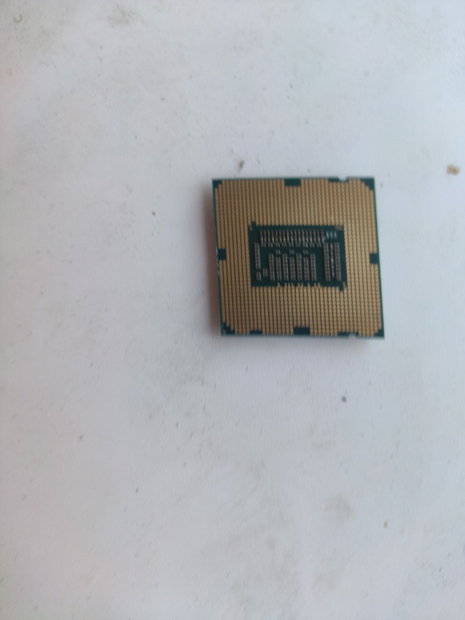 Процессор Intel Xeon E3-1270V2