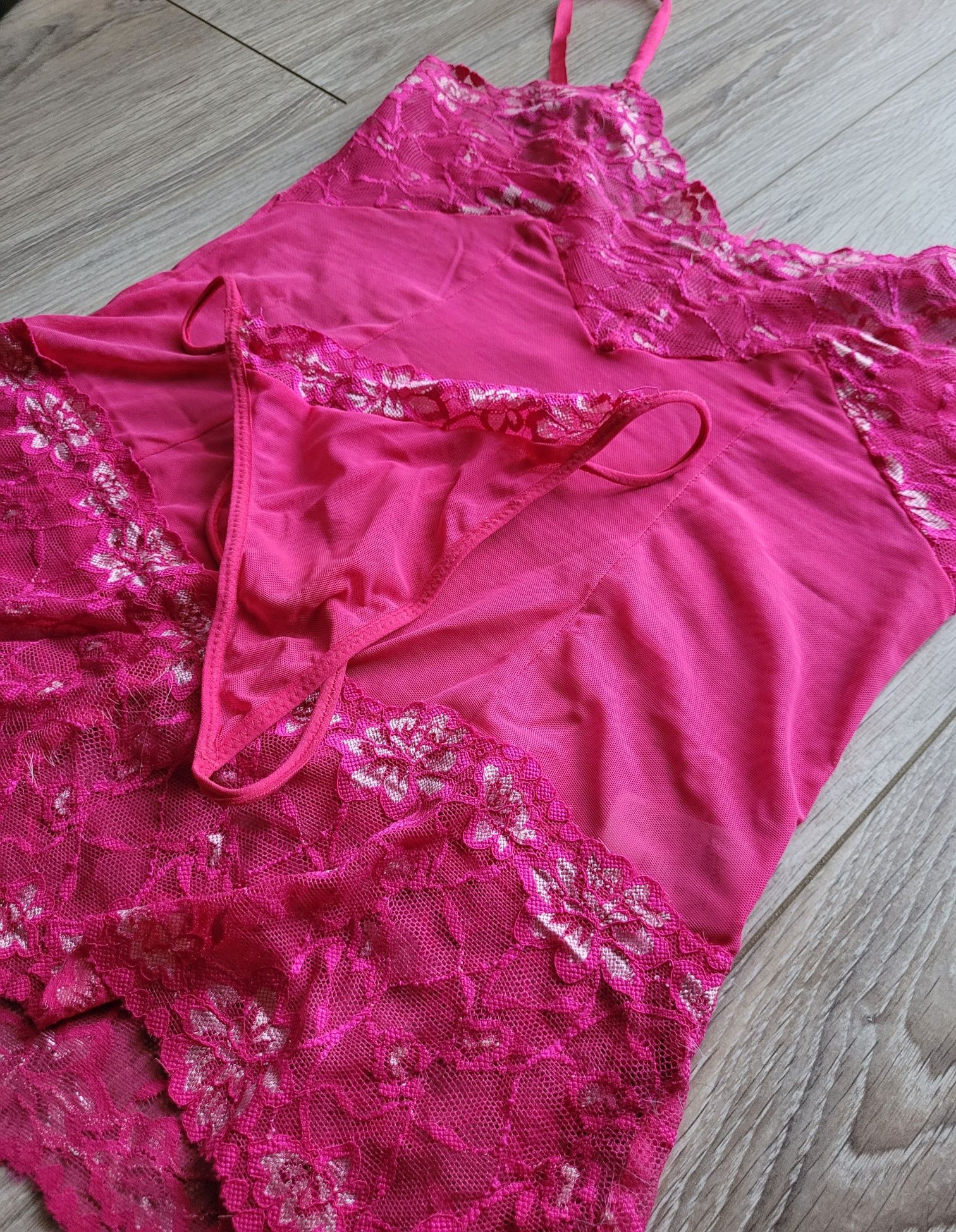 Koszulka+stringi Liliane Pink S/M