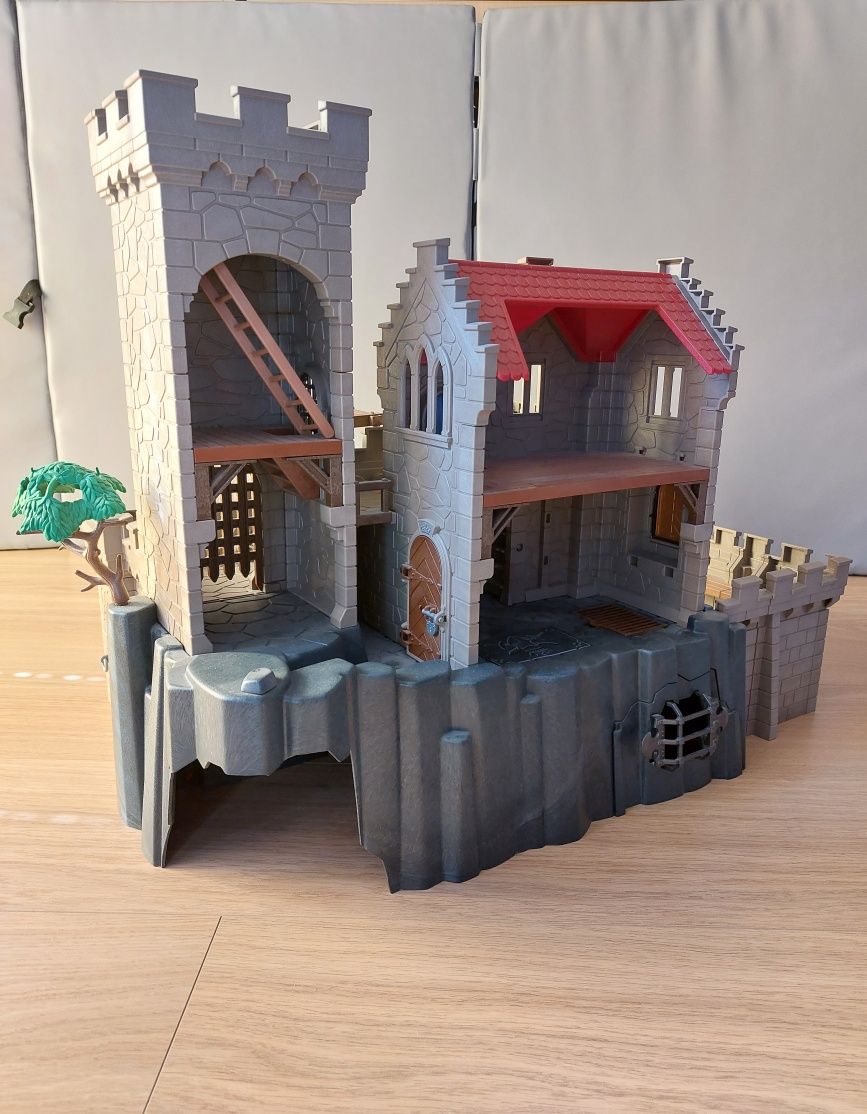 Playmobil Knights zamek rycerski Króla Herbu Lwa
