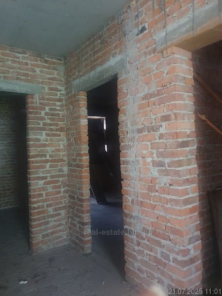 Продаж земельної ділянки з будинком, незавершена будівля, в Давидові