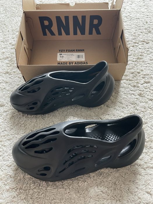 Adidas YZY Foam Runner, rozmiar 44 1/2, nowe, czarne