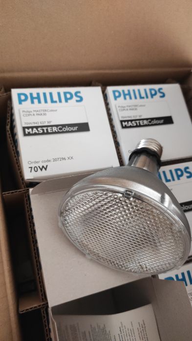 Lâmpadas PHILIPS MASTER Colour CDM R PAR 30 70W/942 E27 40º