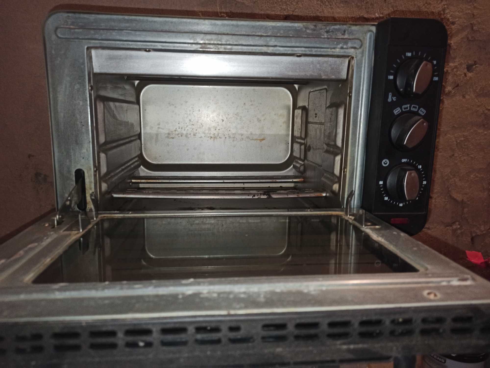 Mini piekarnik SilverCrest SGB 1200 W, 14 l srebrny/szary - 100 zł