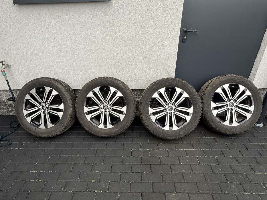 Felgi Toyota Rav4 + 2 opony letnie