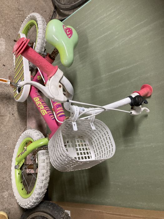 bicicleta de criança em bom estado de funcionamento