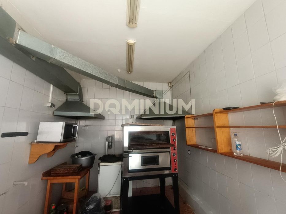 Здається комерційне приміщення в самому центрі Хуста (Тонік)