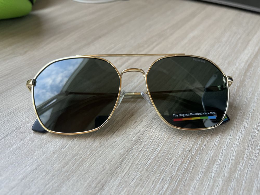 Сонцезахисні окуляри Polaroid нові