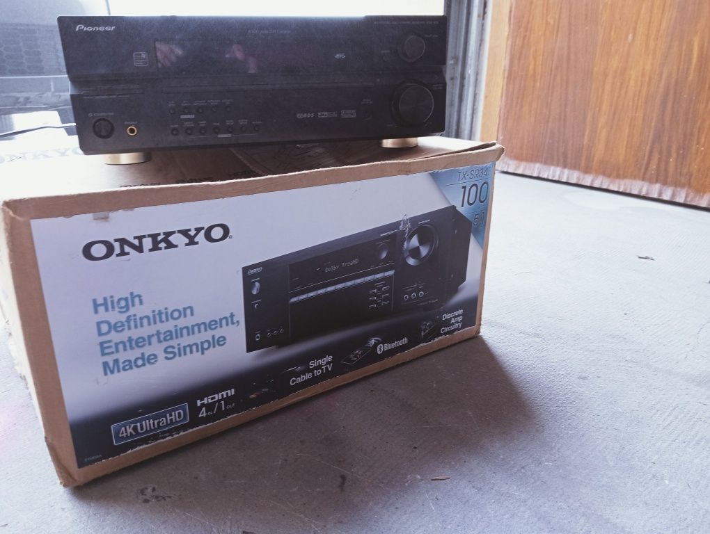 Onkyo TX-SR343 5.1-Channel A/V Receiver