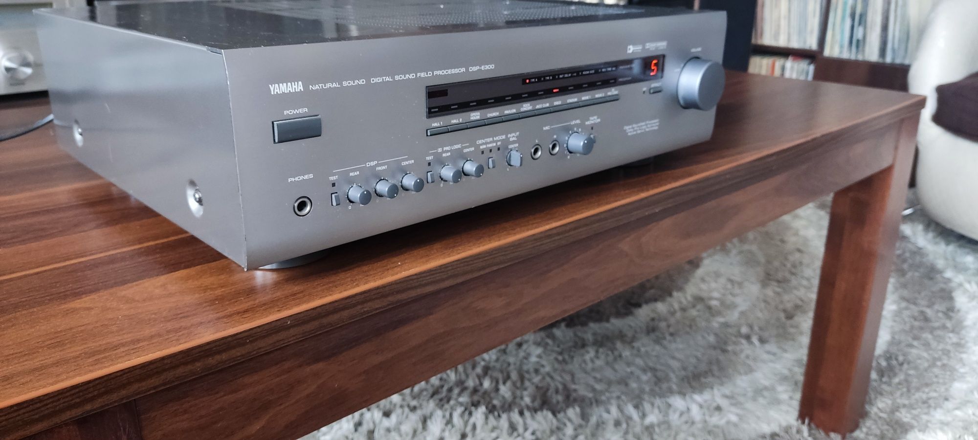 Yamaha dsp e 300 wzmacniacz
