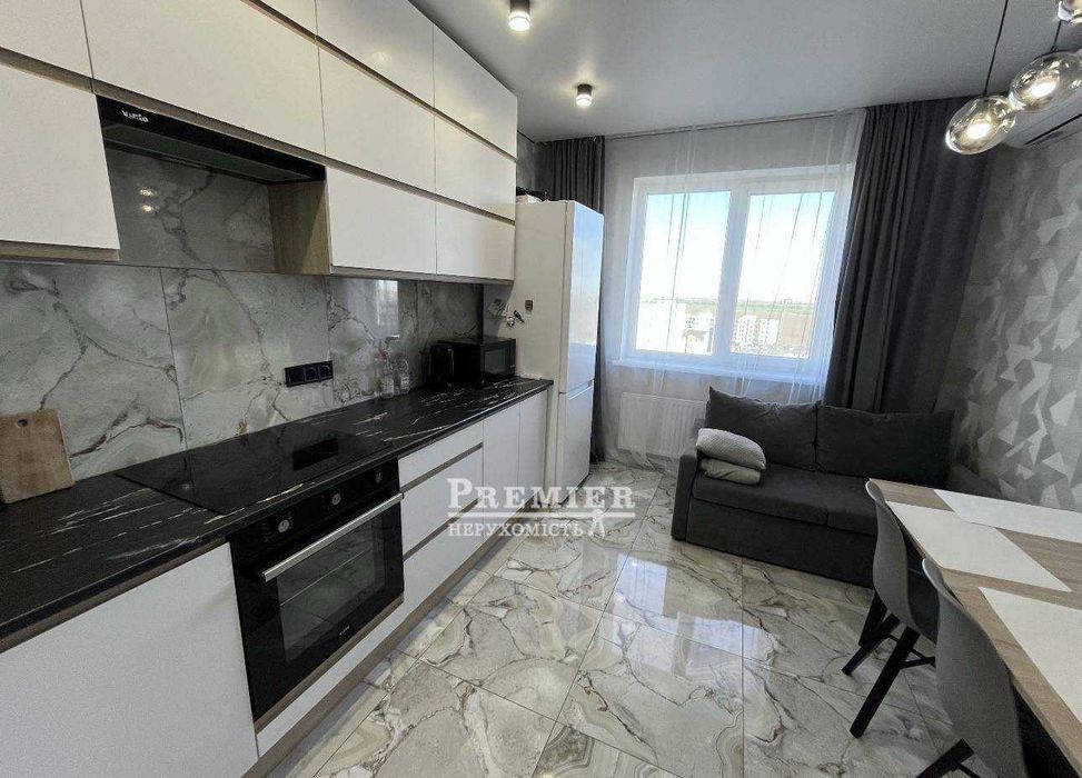 Продам 1-кімнатну квартиру у новому ЖК на Сахарова