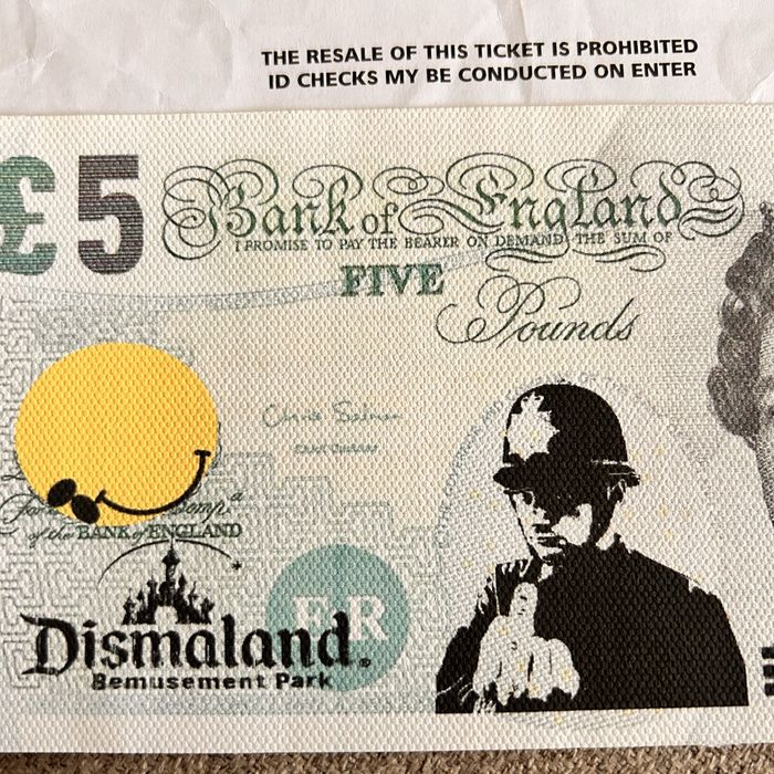 Five Pounds Banksy Dismaland