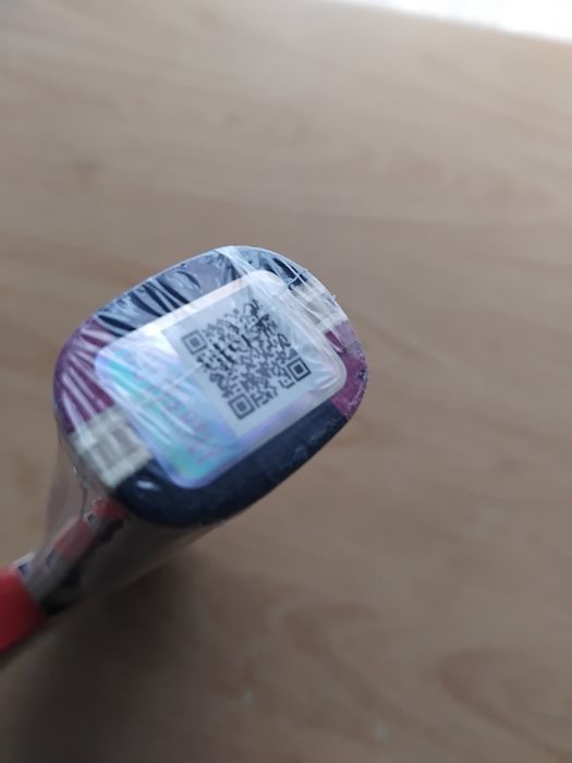 Rakietka do tenisa stołiwego.BUTTERFLY Timo Boll Ruby