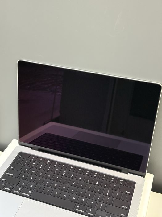 Б/у MacBook Pro 14’ M3 16/1Tb Silver | Повний комплект