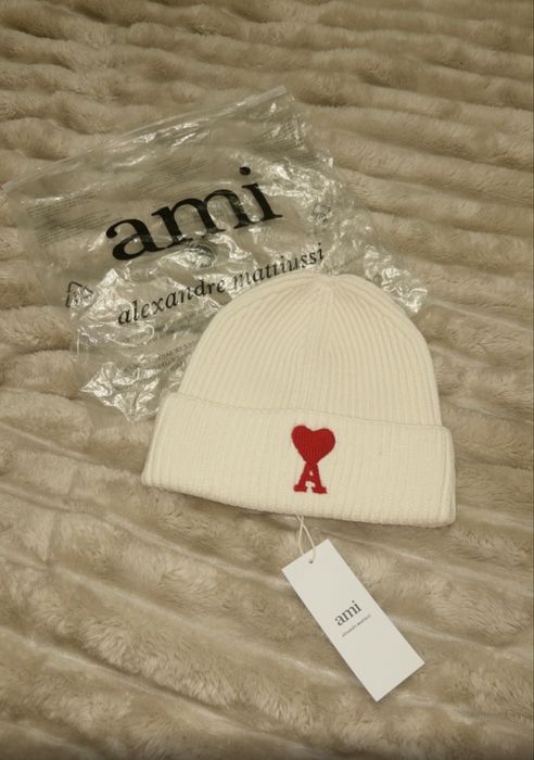 Шапка Ami жіноча