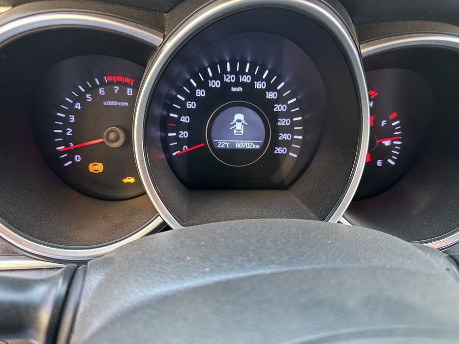 Продам приборную панель,спидометр,оптитрон Kia k5,optima