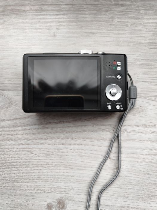 Цифровий фотоапарат Panasonic lumix dmc tz 20